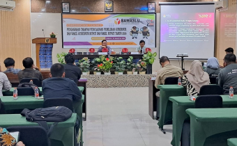 BIMTEK pengawasan tahapan pencalonan pemilihan gubernur dan wakil gubernur, bupati dan wakil bupati tahun 2024 Bawaslu Provinsi Sulawesi Barat yang dihelat di salah satu aula hotel di Majene, Minggu 25 Agustus 2024.