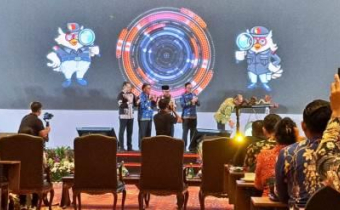 Ferdinand Eskol Tiar Sirait Deputi Bidang Administrasi Bawaslu RI